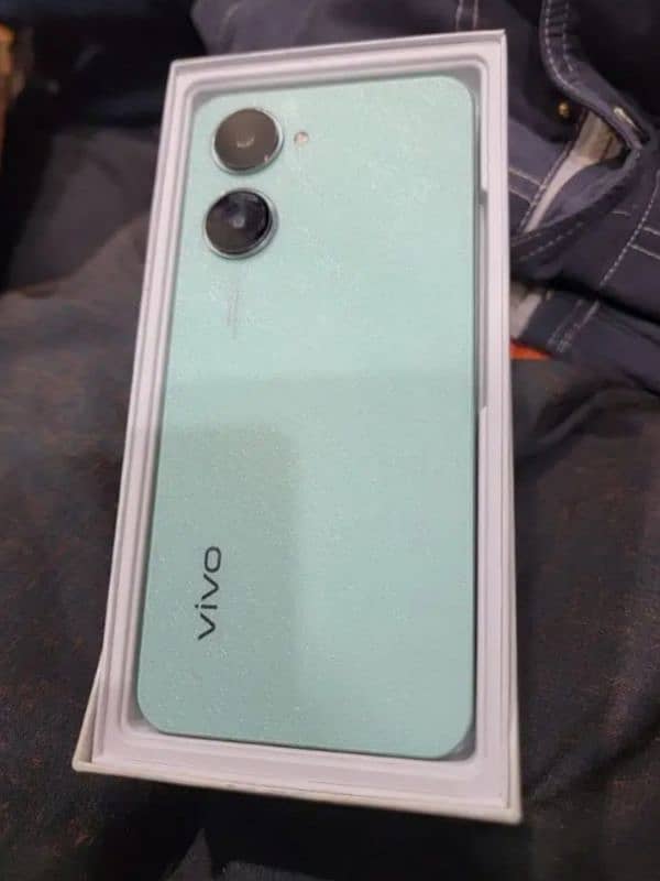 vivo y03t 4+4=64gb condition 10by10 all ok h 9month warranty 3