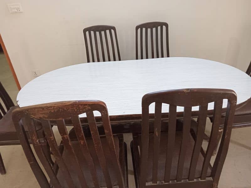 Dining table for sale 0