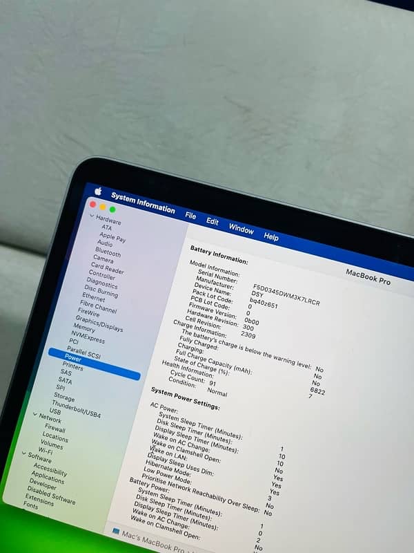 Apple MacBook Pro 2019- i9 variant (16-inch) 32-512GB 1