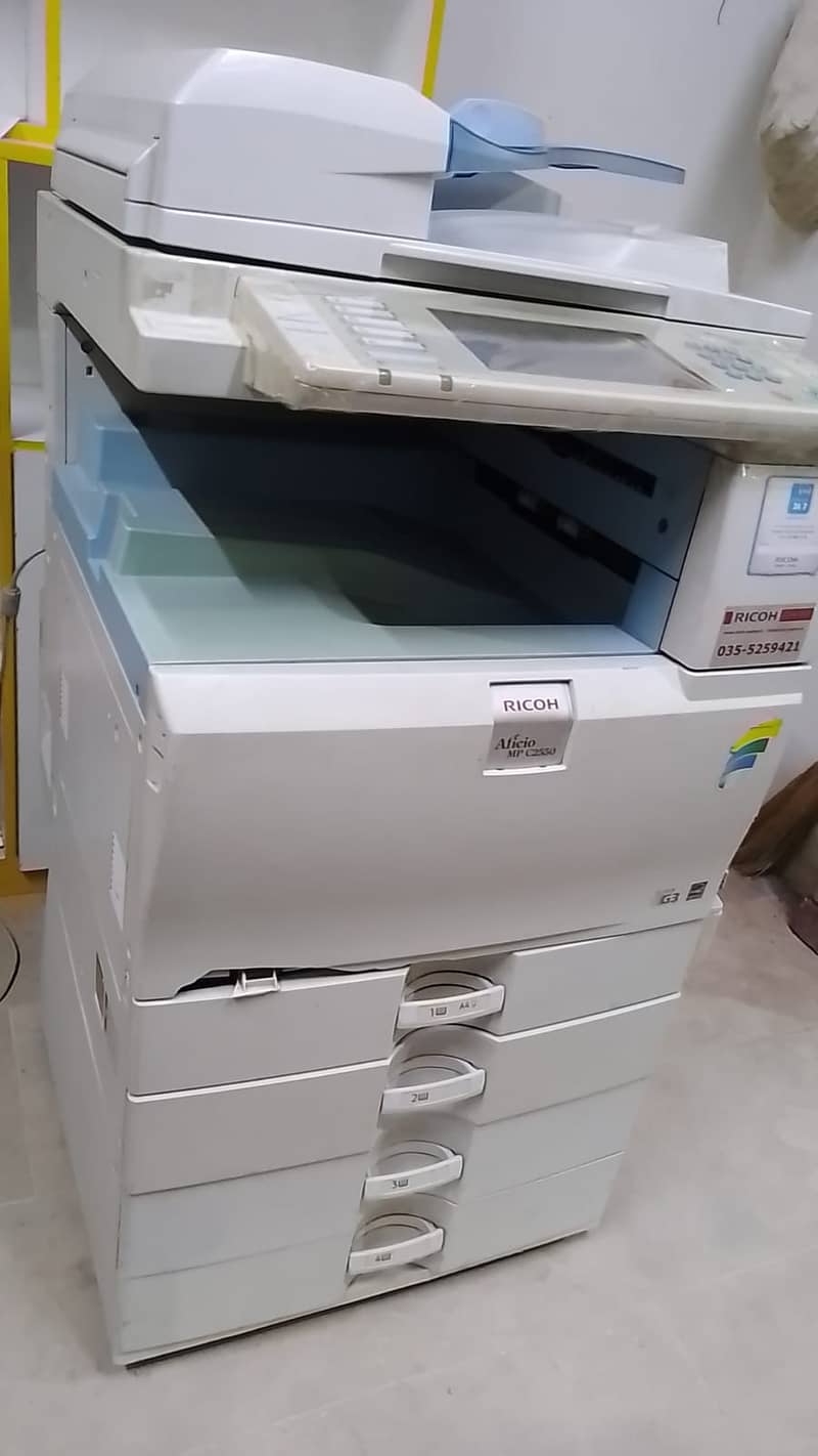 FOR SALE RICOH COLOUR MACHINE MPC-2550 3