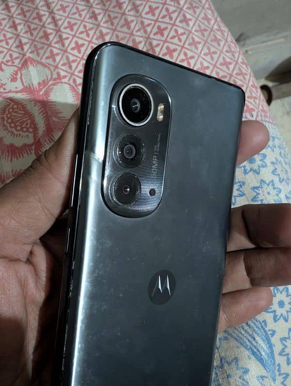 moto edge 2022 condition 9.10 1