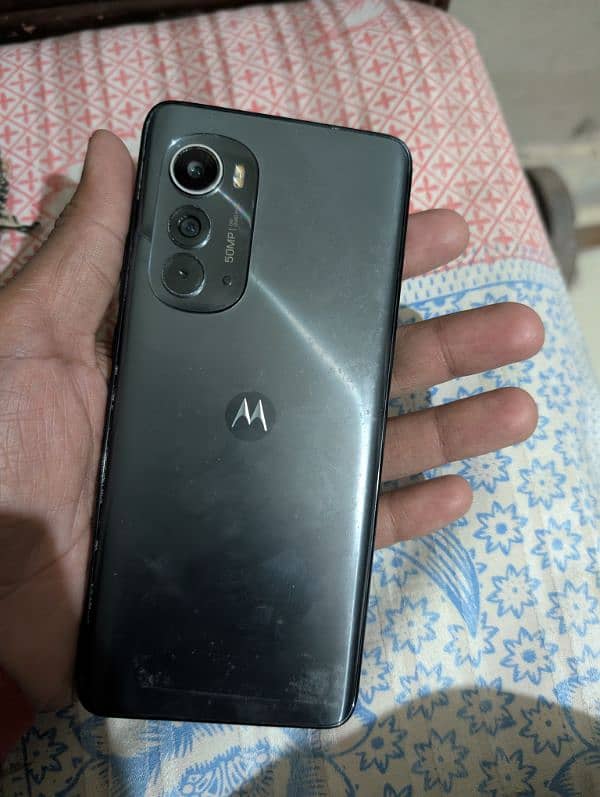 moto edge 2022 condition 9.10 3