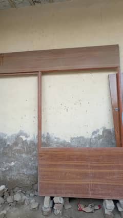 Good condition gate with glass