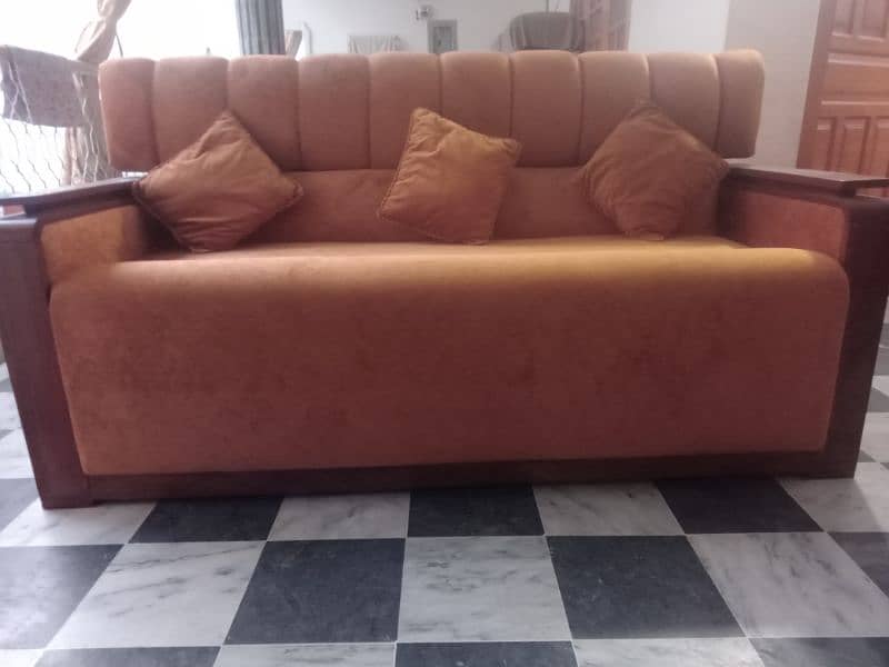 3 seater sofa for sell 1