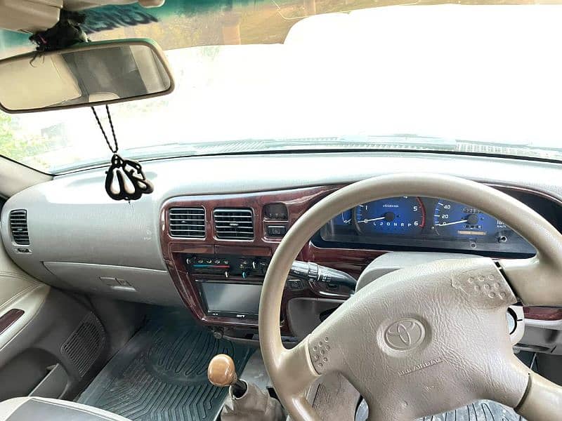 Toyota Hilux 2003 7