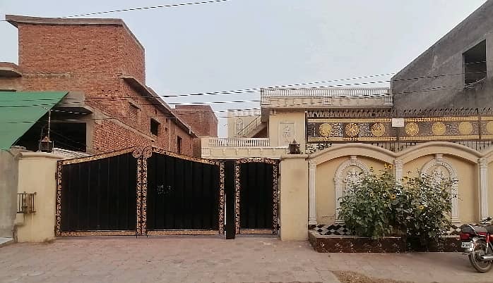 House For sale Is Readily Available In Prime Location Of Marghzar Officers Colony 0