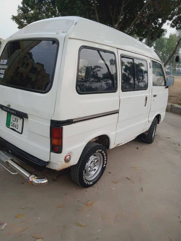 Suzuki Carry 2000 1