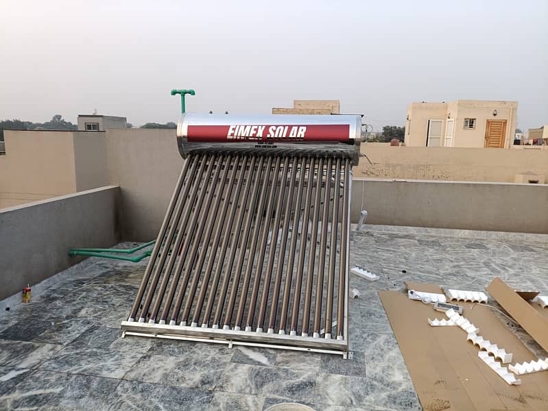 SOLAR WATER HEATER 200 litres 300 litres 3