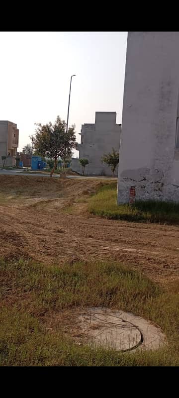 5 Marla plot available for sale in DHA 11 rahbar 2