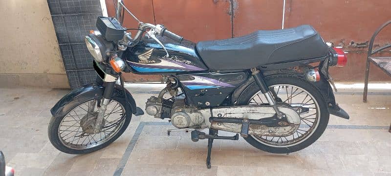 Honda CD 7t 70cc Model/2006 Karachi Number 0