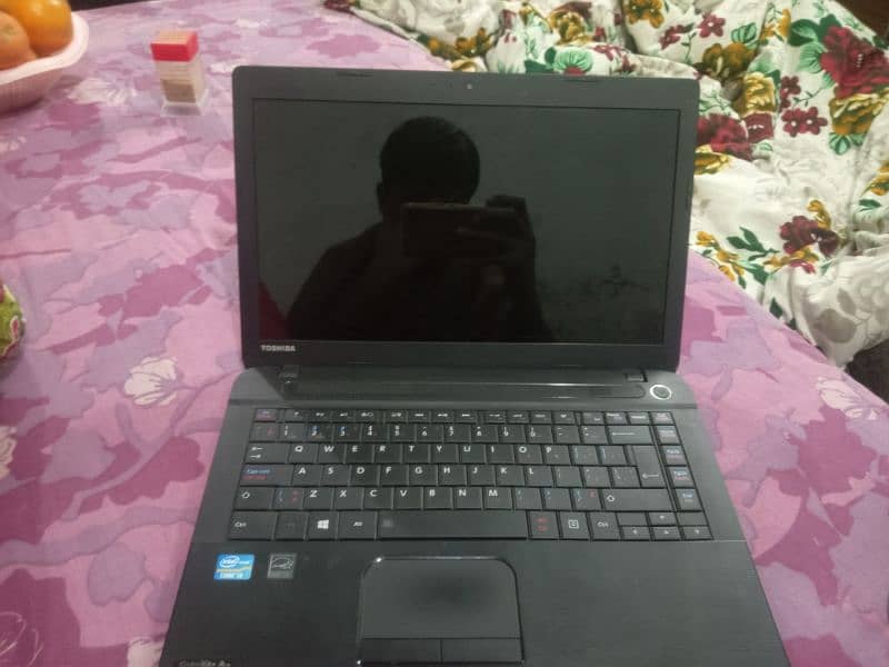 Toshiba Laptop 2