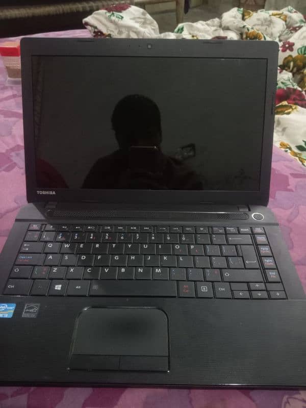 Toshiba Laptop 3