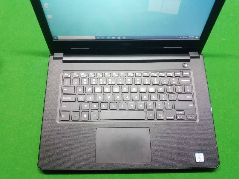 Dell i7 7th genration P76g 8gb ram 500gb Hard 0