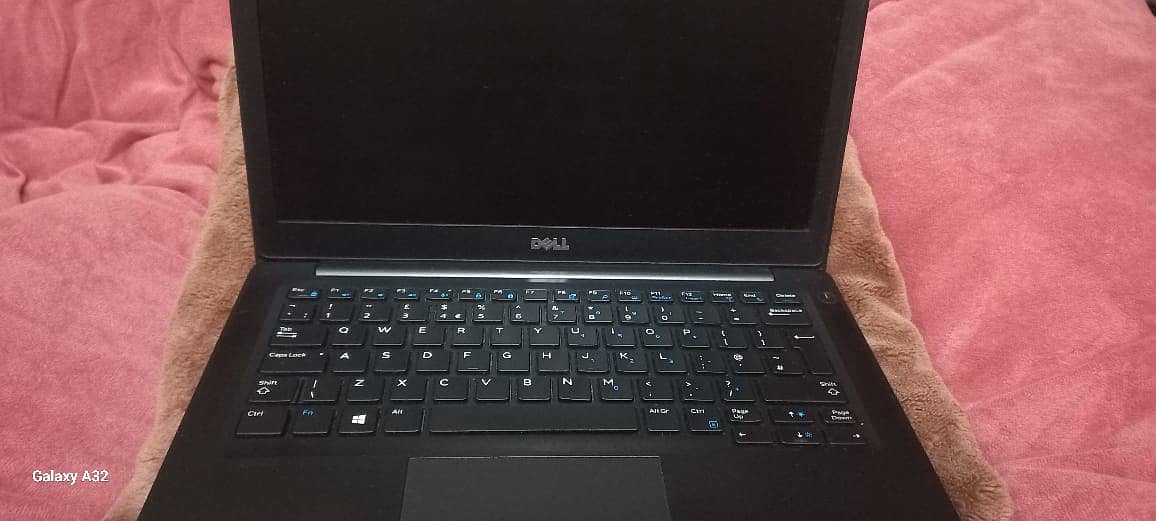 Dell Latitude 7280-Core_i7 7th Generation 250GB SSD & 8GB DDR3 1