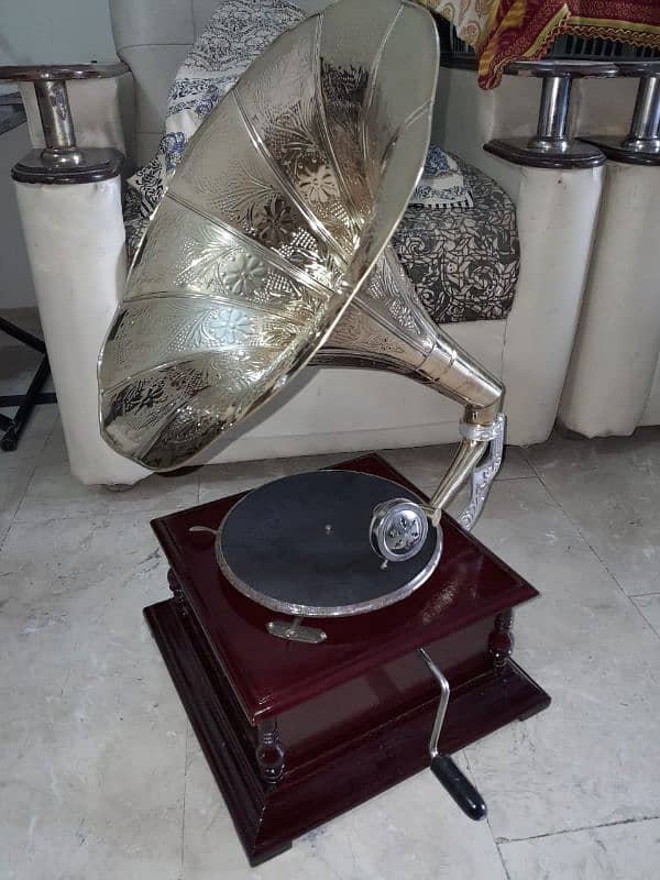 Gramophone 2