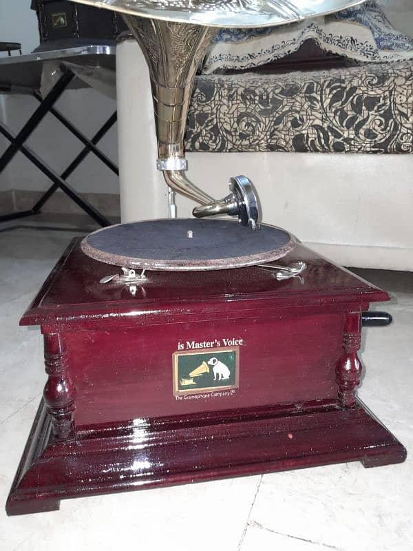 Gramophone 3