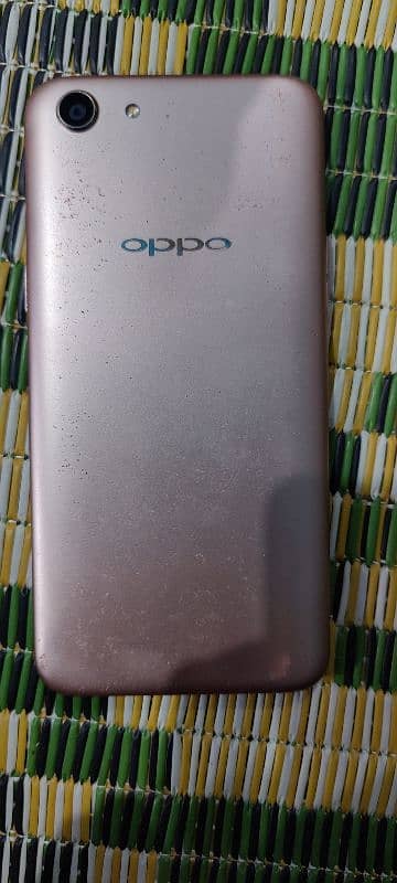 Oppo A83 1