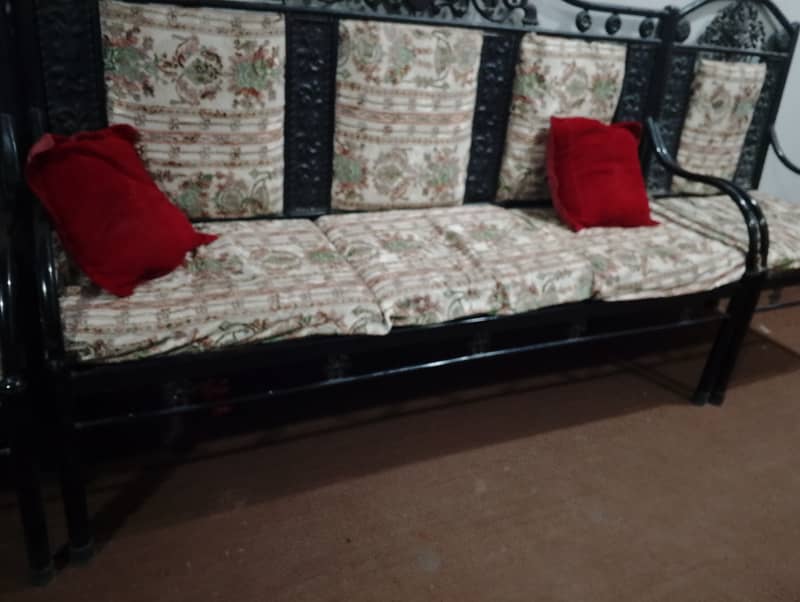 5 seater sofa (excellent condition) 1