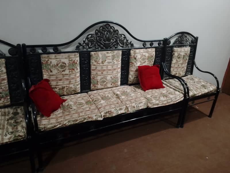 5 seater sofa (excellent condition) 3