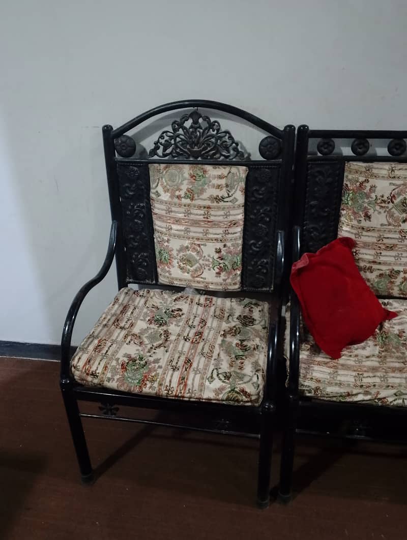 5 seater sofa (excellent condition) 4