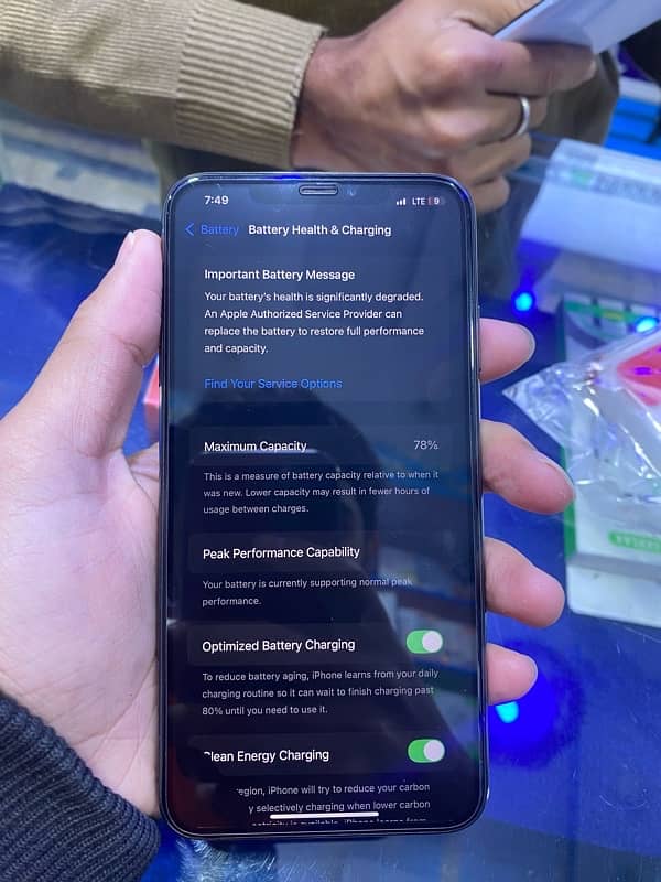 iphone xs max 256 gb pta approved 6