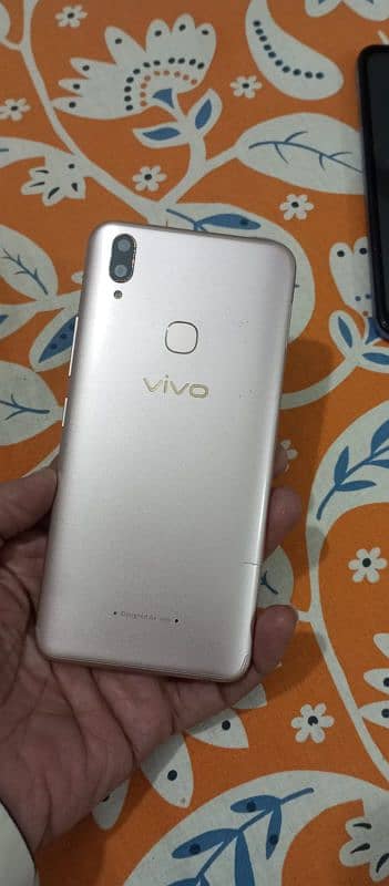 vivo y85A. 4/64 only mobile 4