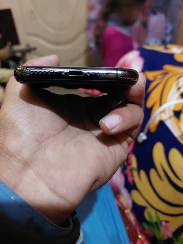 iphone xs 64gb non pta jv sim time used candtion 10’9 3