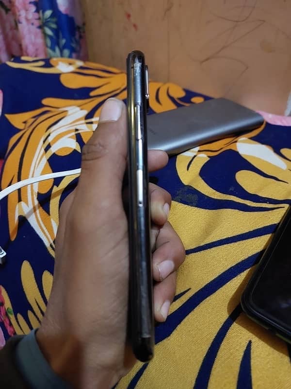 iphone xs 64gb non pta jv sim time used candtion 10’9 7