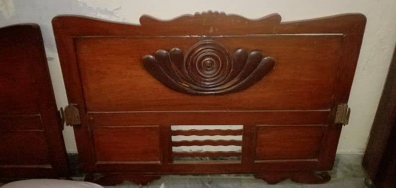 Single bed ke do sirhane 5000 1