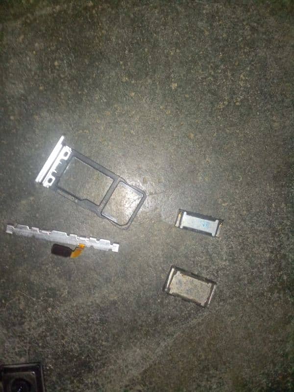 aquos r2 parts available 0