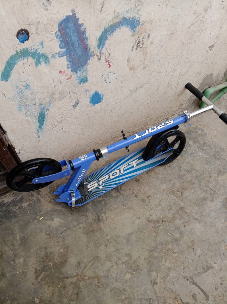 kids Scooty for sale 4