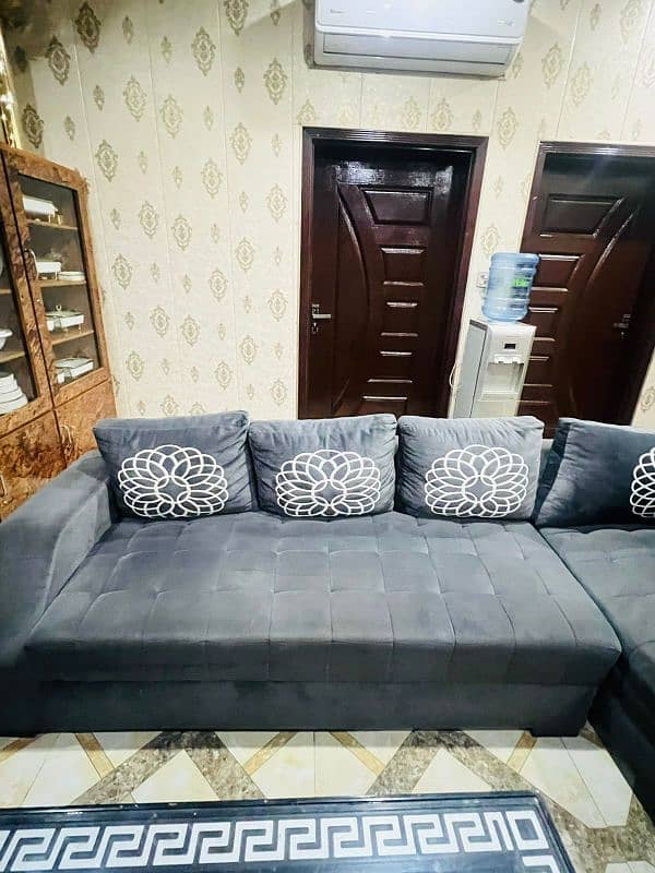 L shaped sofa set 7 seater with center Table 8