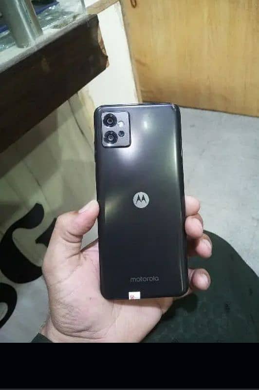 moto G32 0