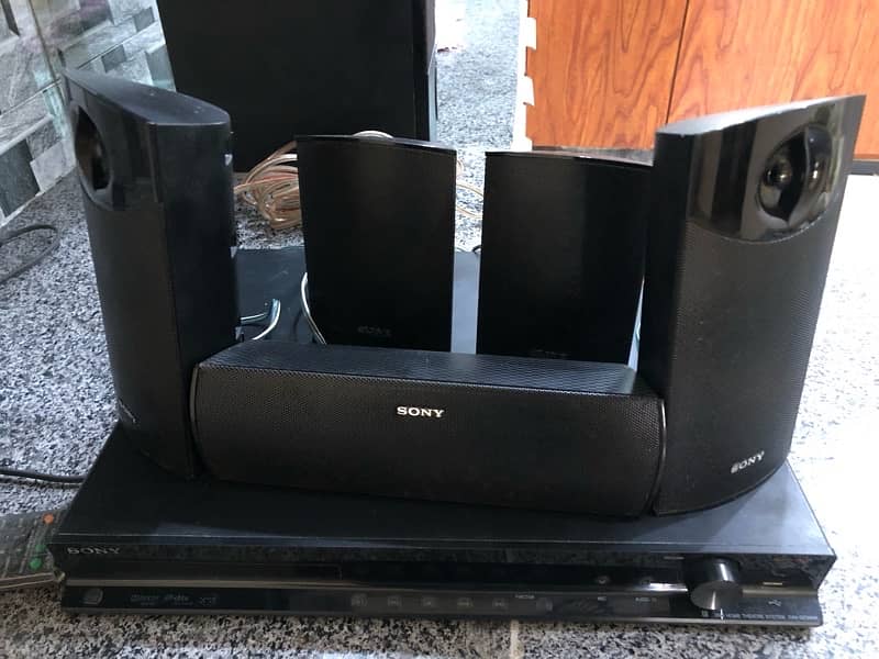 Sony Home theatre 5.1 1