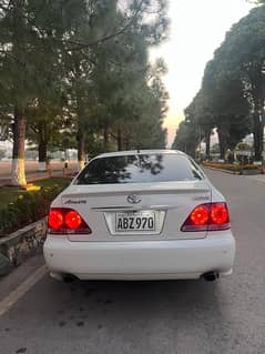 Toyota Crown 2004