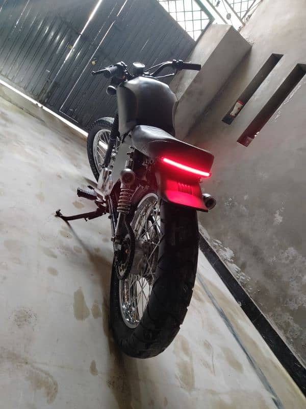 Honda CG-125 fully Modified 5