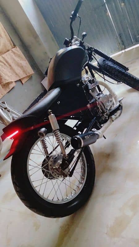 Honda CG-125 fully Modified 7