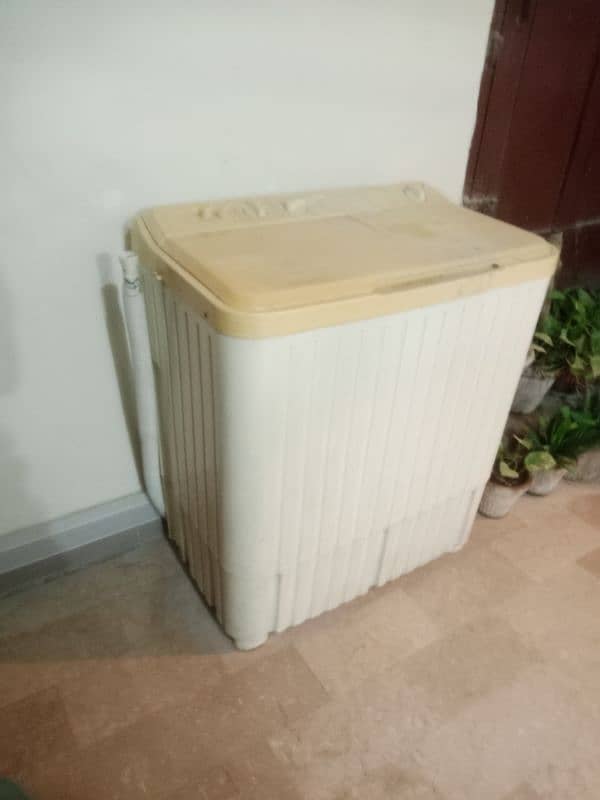 Haier washing machine twin tub original copper 100% demand Rs 10000 3