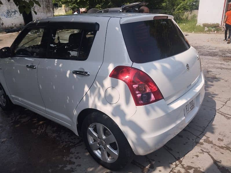 Suzuki Swift 2015 14