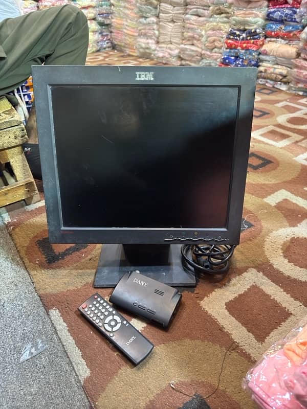 Computer monitor with TV box and remote 1