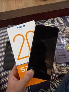 tecno spark 20c 4+4/128GB