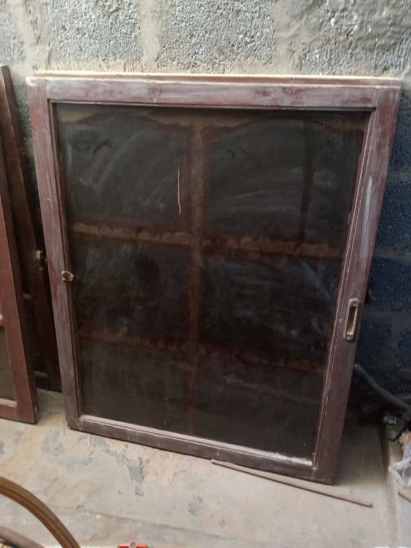 Four wood window with Glass 1