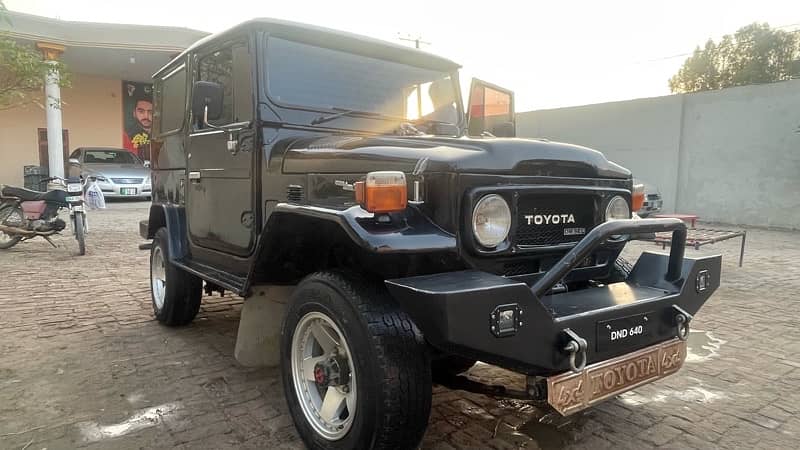 Toyota Land Cruiser 1984 3