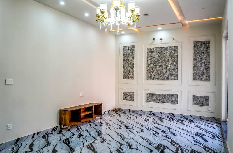 10 Marla Brand New House For Sale In OPF Society Very Near Main Boulevard Park And Mosque 19