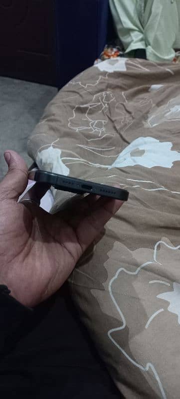 Iphone 15 Pro Max Black 256 gb for sale 3