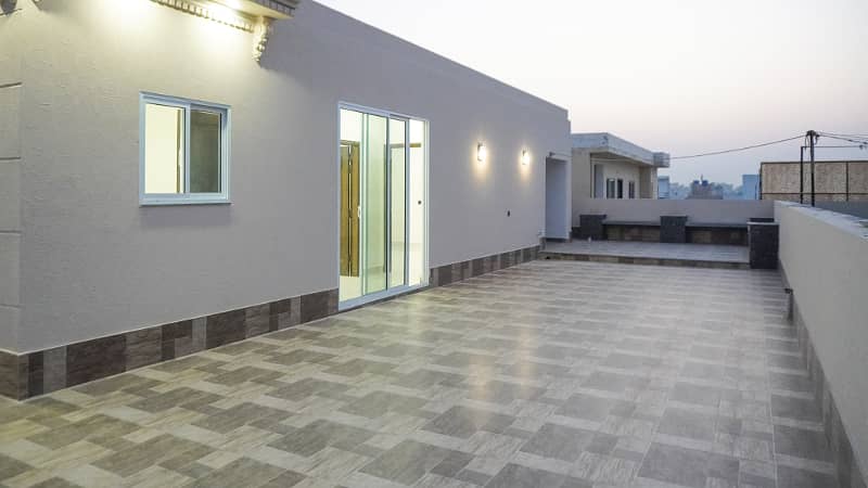 Brand New 10 Marla Modern Antique Design Bungalow 60 Ft Road For Sale In Jubilee Town Top Location Lahore 9