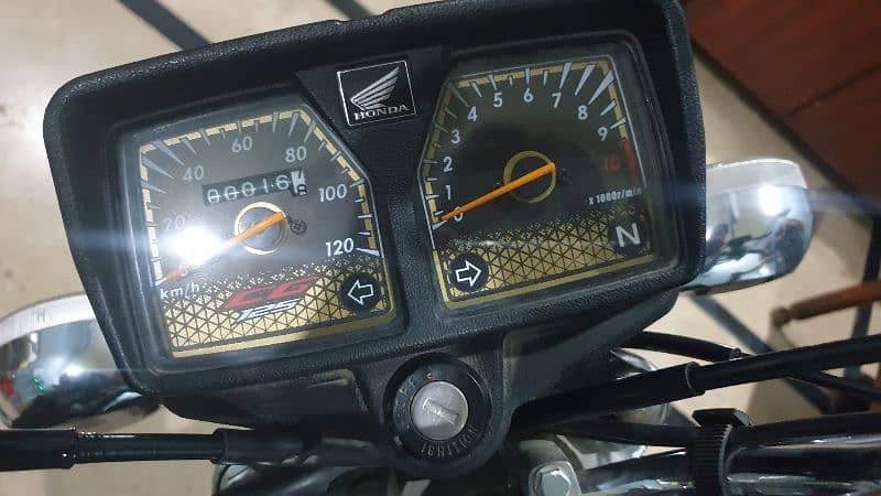 Honda CG 125 Gold 16 km only new 1