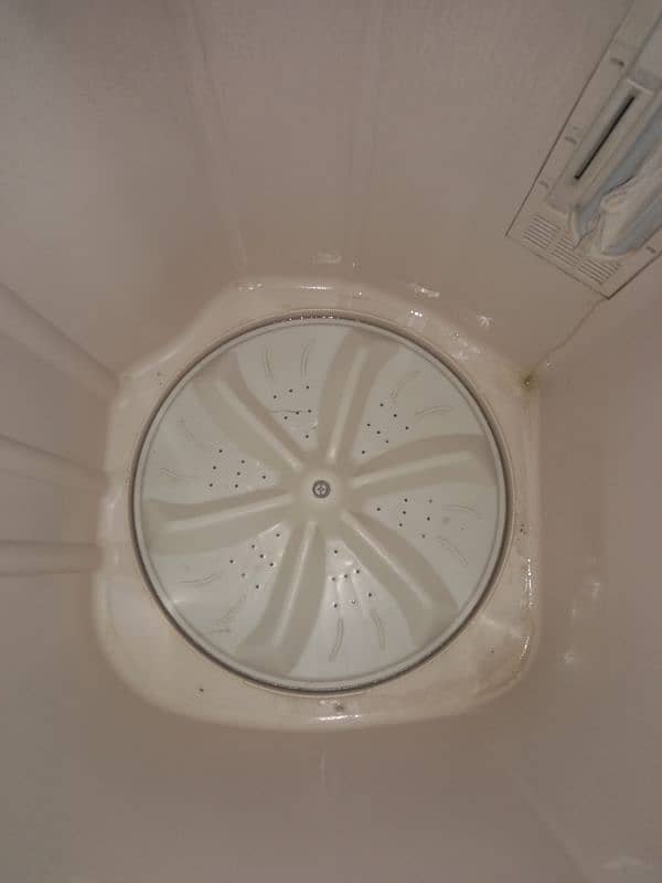 Haier dual tub totally genuine 2