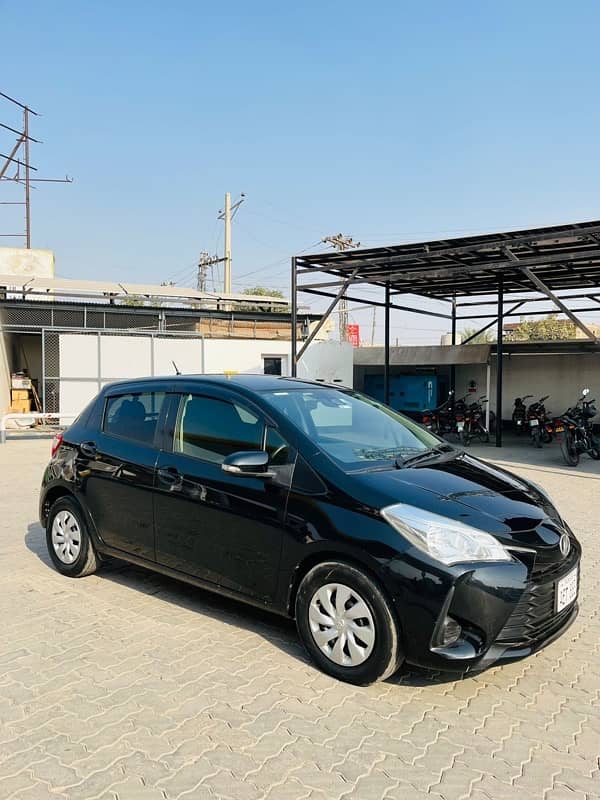 Toyota Vitz 2018 13