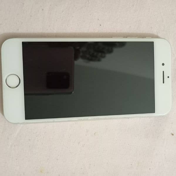 iPhone 6  10 by 10 condition 16 gb  non pta with cover 0